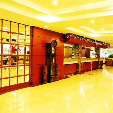 Grand Regal Hotel באקולוד מראה חיצוני תמונה