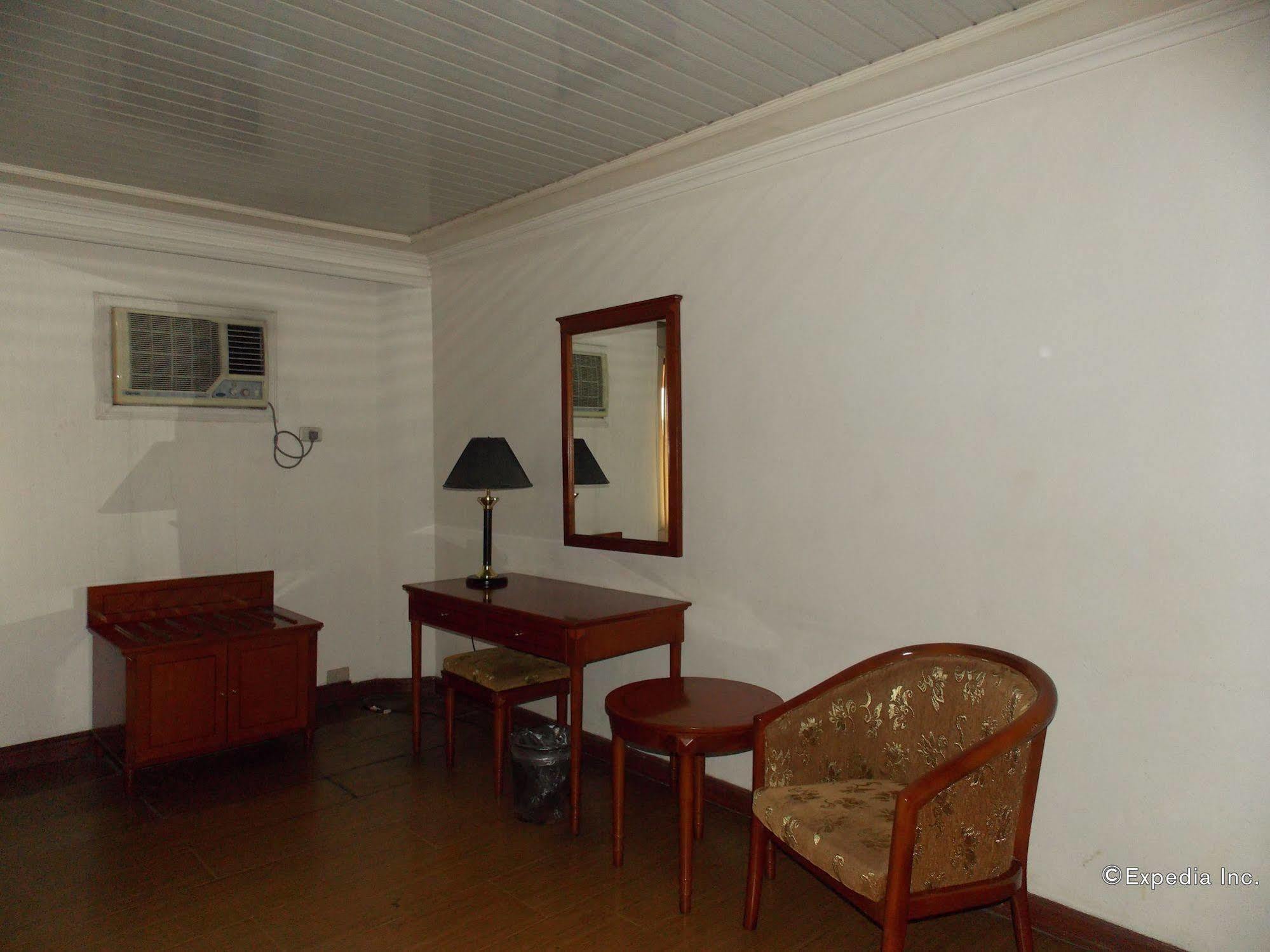 Grand Regal Hotel באקולוד מראה חיצוני תמונה