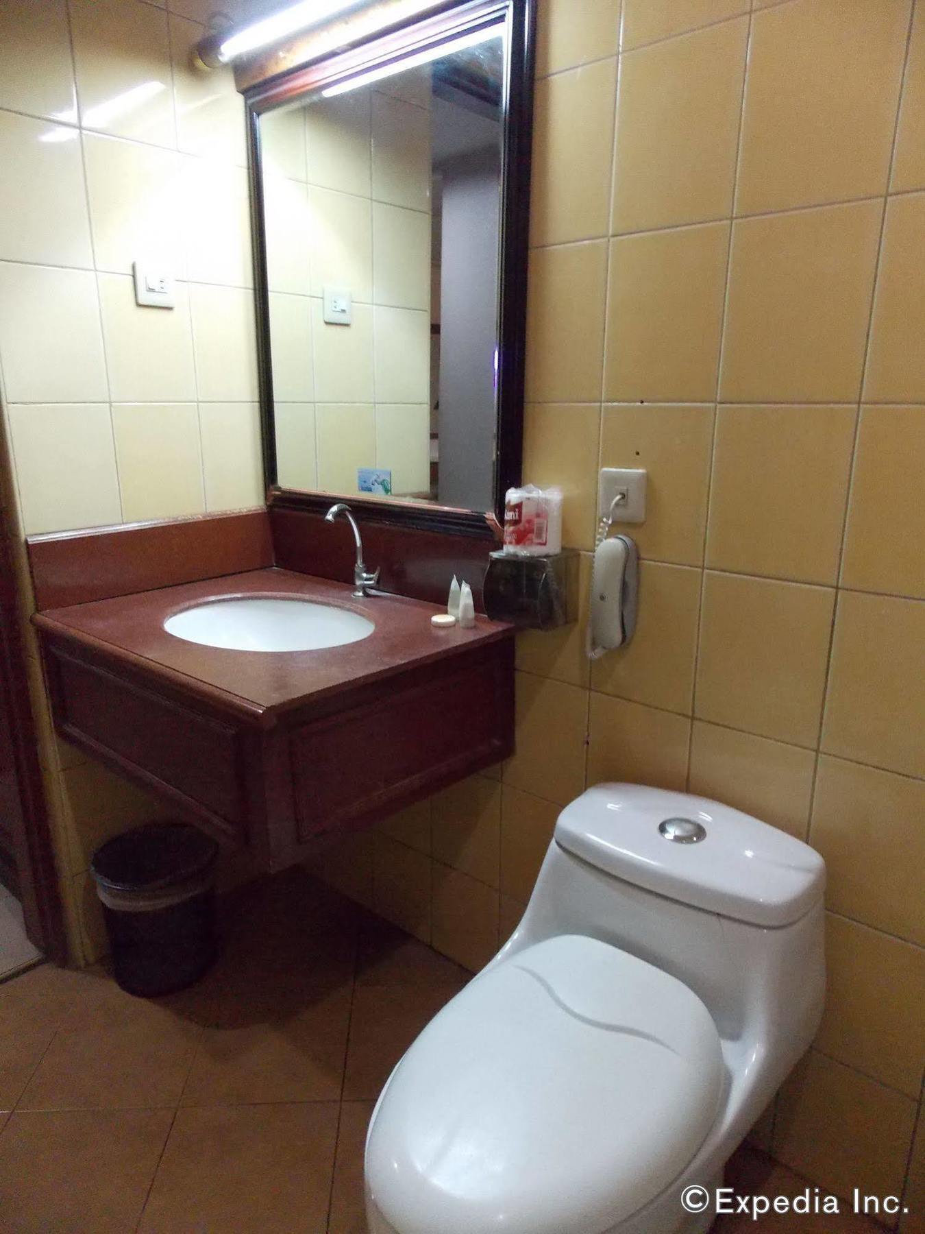 Grand Regal Hotel באקולוד מראה חיצוני תמונה