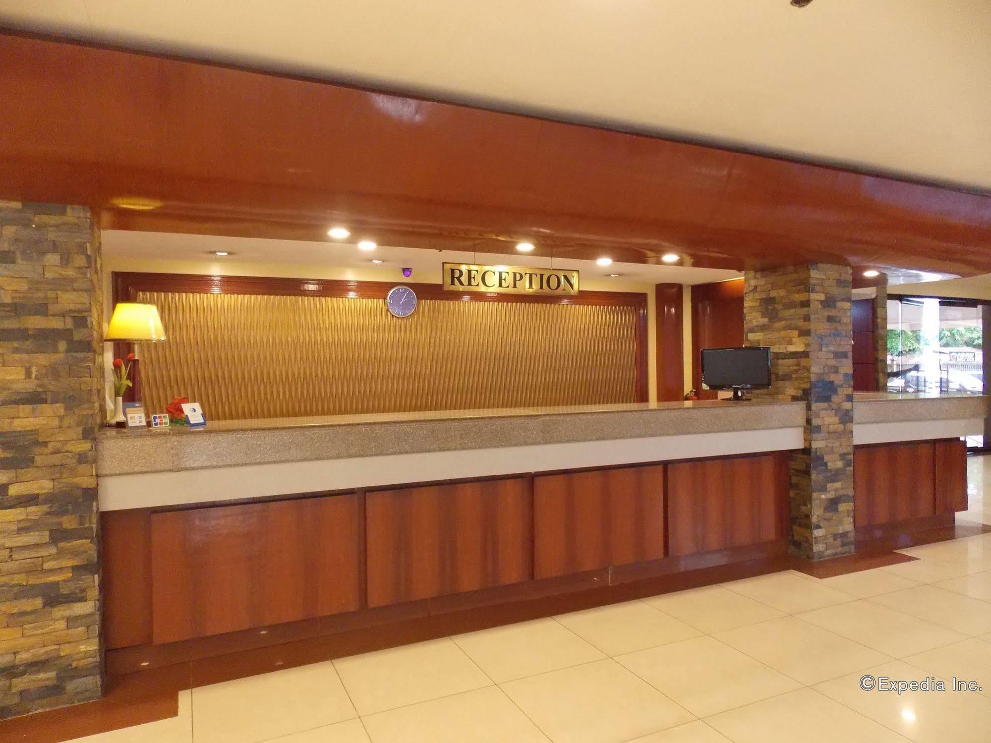 Grand Regal Hotel באקולוד מראה חיצוני תמונה
