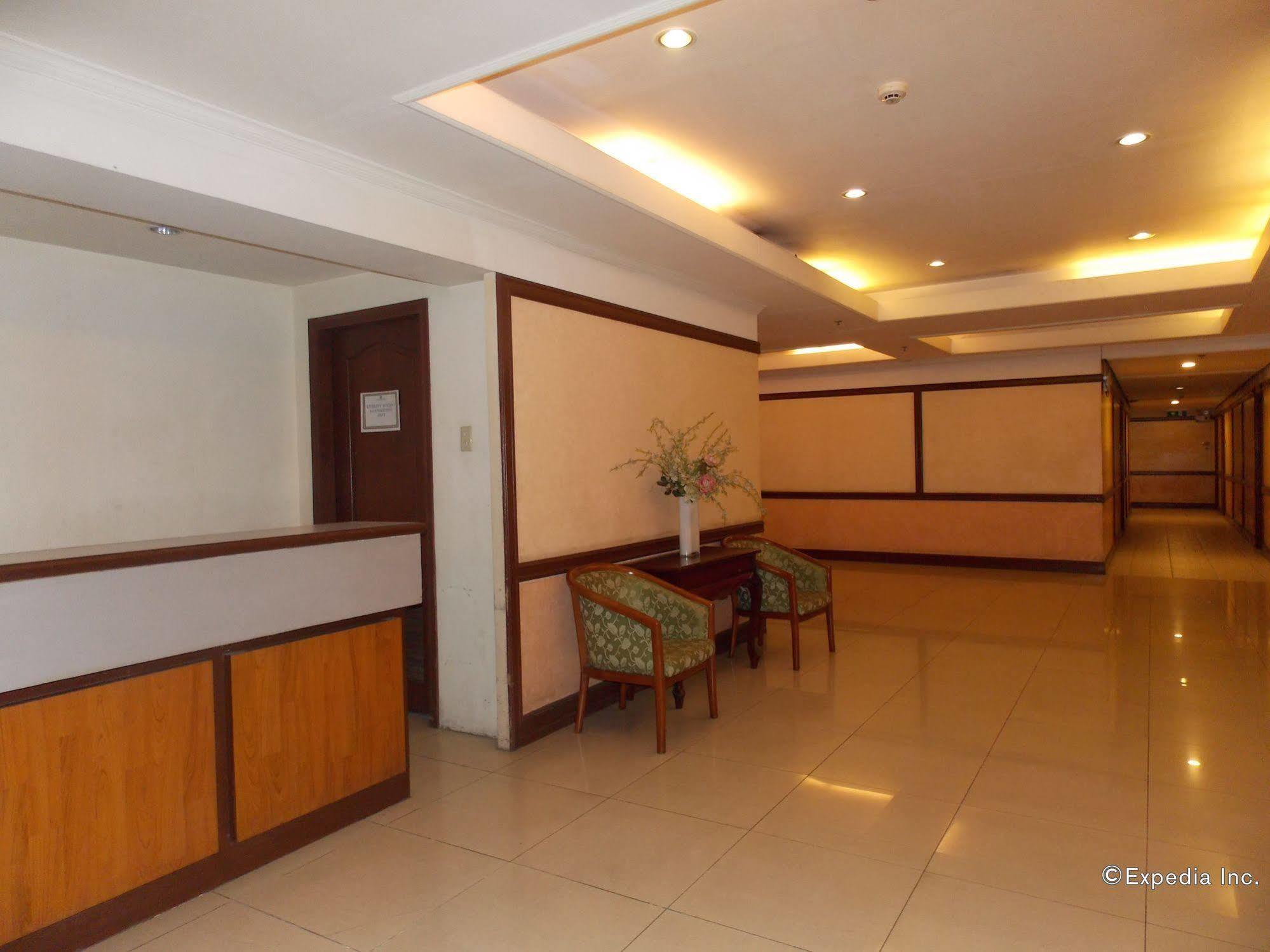 Grand Regal Hotel באקולוד מראה חיצוני תמונה