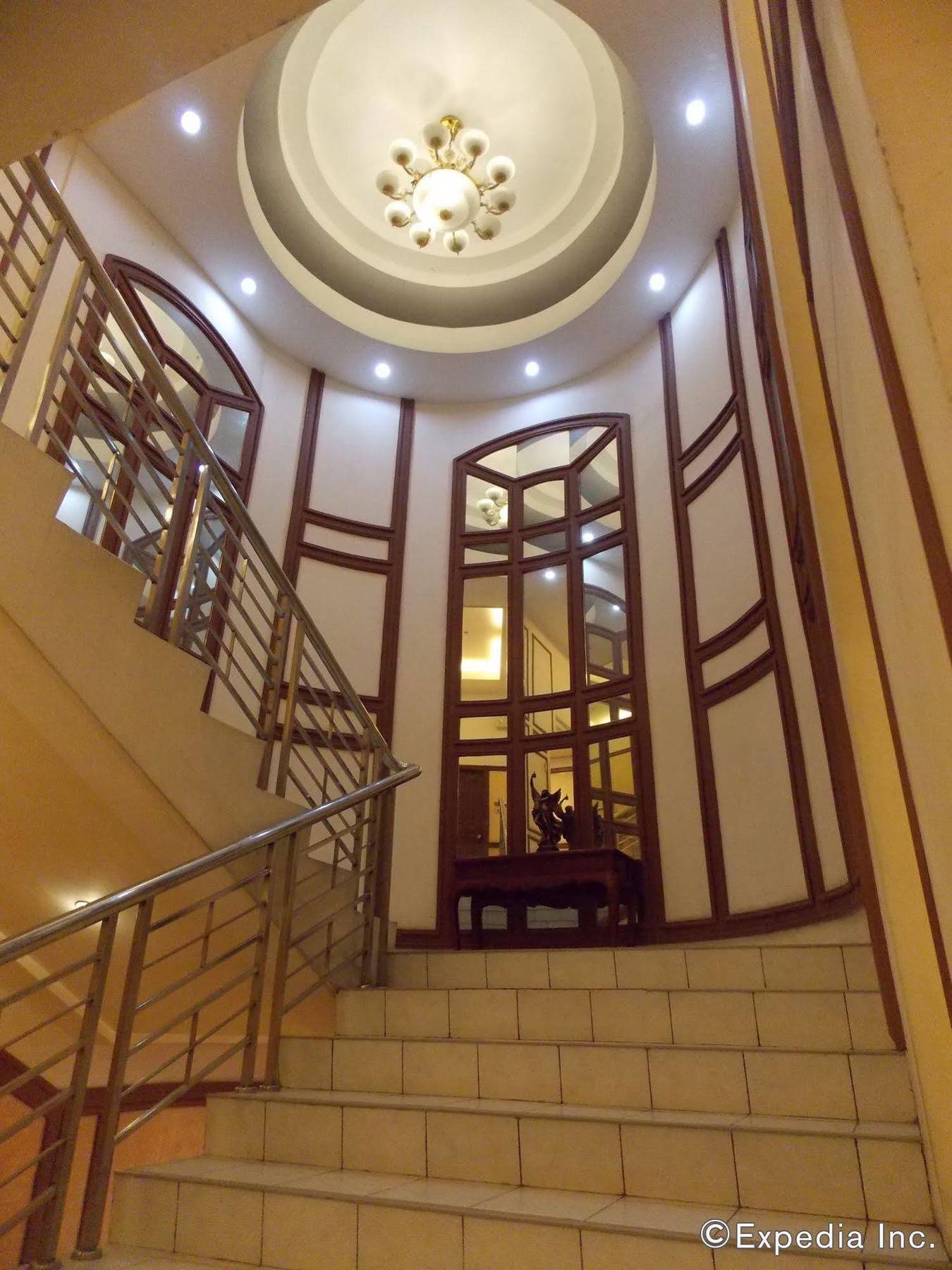 Grand Regal Hotel באקולוד מראה חיצוני תמונה