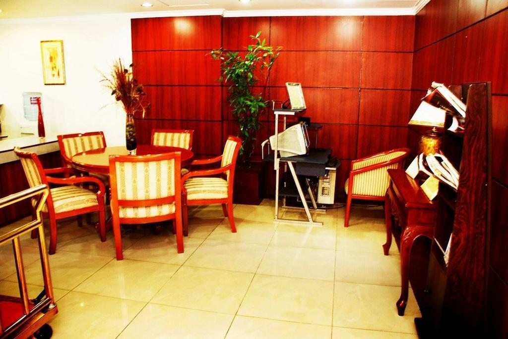 Grand Regal Hotel באקולוד מראה חיצוני תמונה